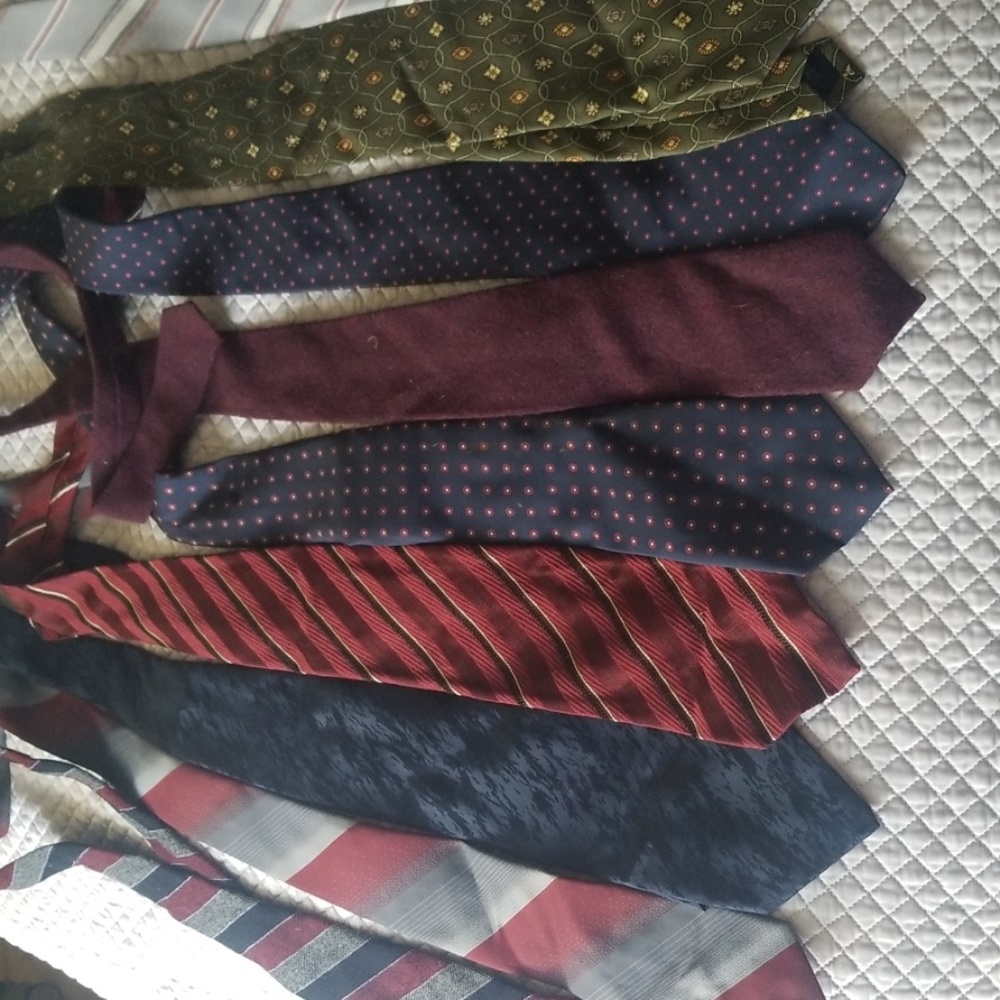Multiple tie package. 511